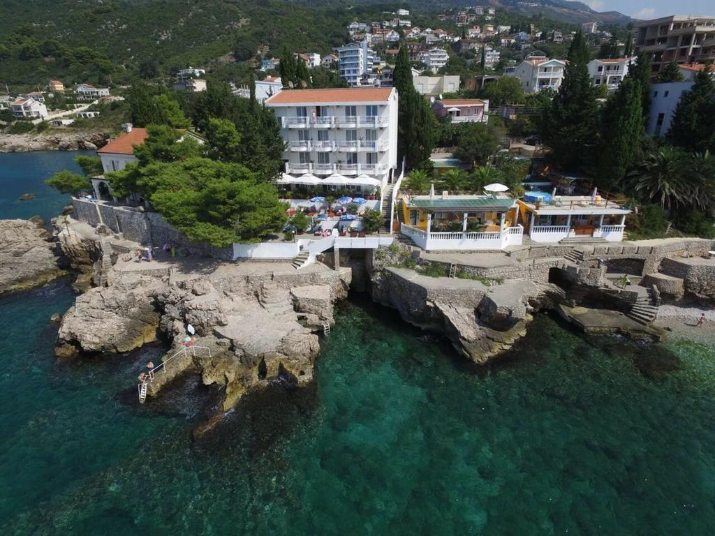 Apartments & Rooms Elite Добра вода Екстериор снимка